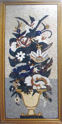 Small shape particles spelling a flower
